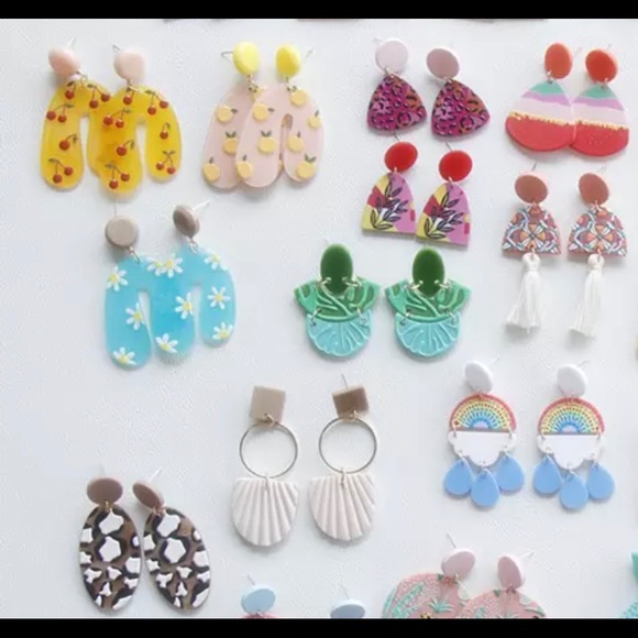 Clay Ceramic Boho Daisy Dangle Drop Statement Earrings - Picture 4 of 6